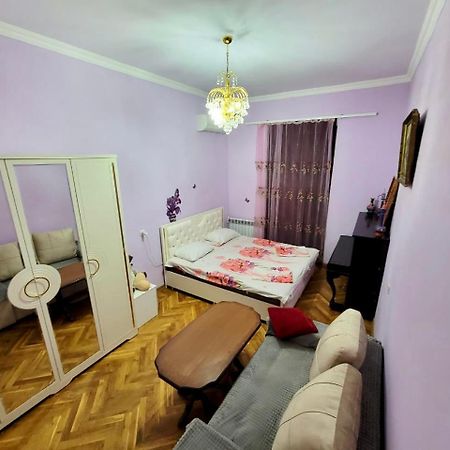 Karson Guest House And Tours Jerevan Exteriör bild